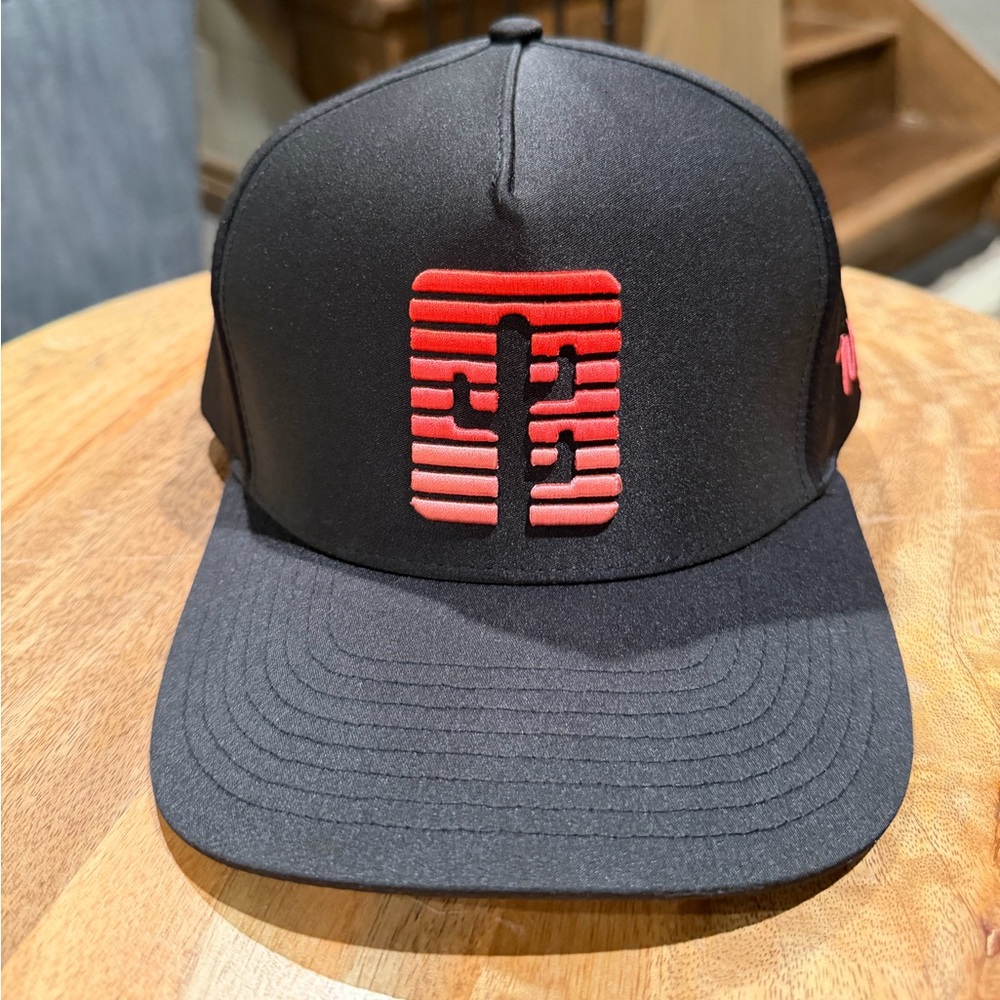 Waggle Men’s Golf Mirage Black Red Tones Cactus Embroidery Hat SnapBack Cap OS